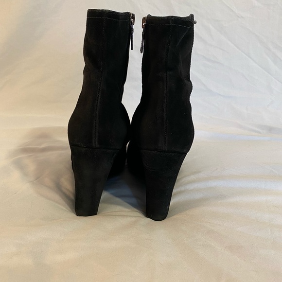 Prada booties! Size 38 1/2, used in great condition. Black suede. - Picture 2 of 5